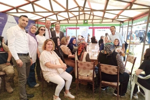 ÜYEMİZ YUKARICANBAZ KÖYÜ ÇADIRINA YOĞUN İLGİ